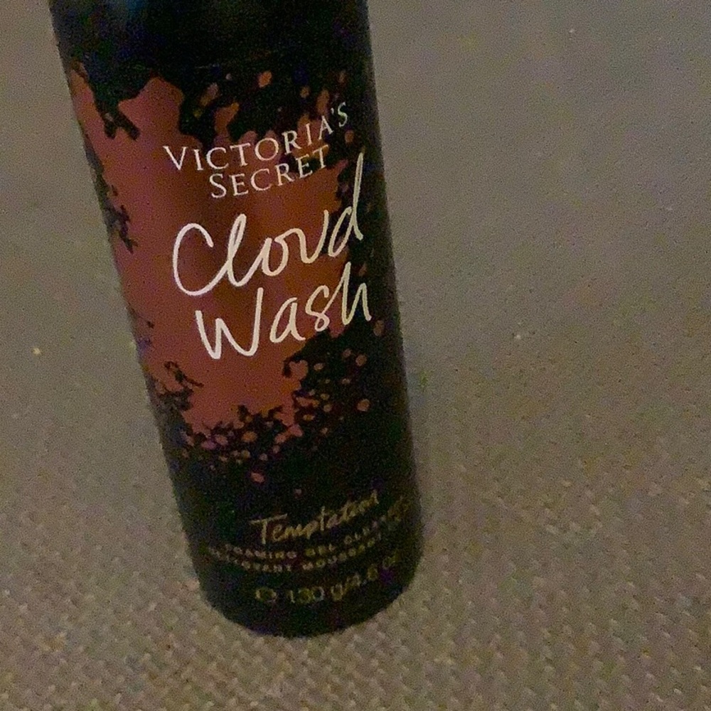 Victoria,s. Secret cloudwash -Temptation. NWT!